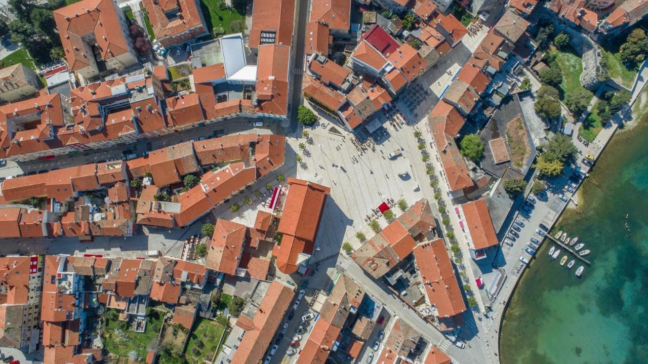 Rooms Vitoria On Joakim Square Porec Ngoại thất bức ảnh